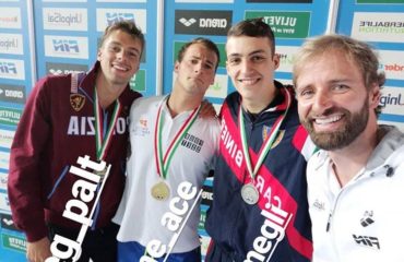 Domenico Acerenza con la squadra Canottieri Napoli